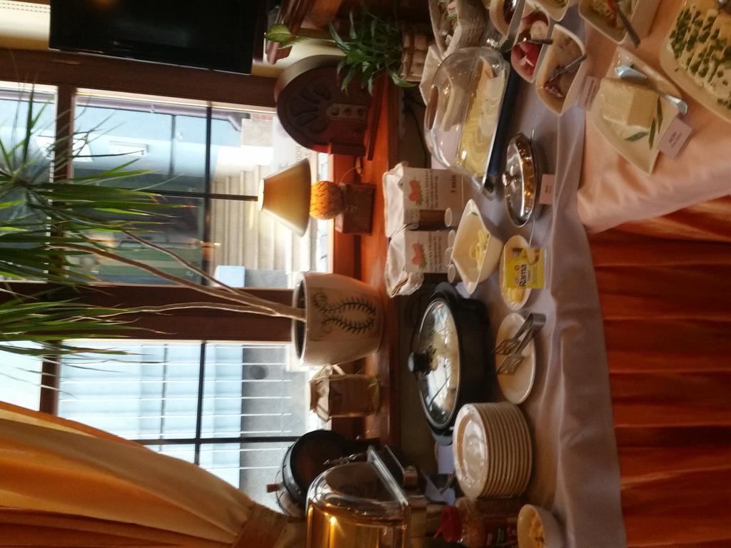 Hotel Restauracja Podzamcze Szczecin Kültér fotó