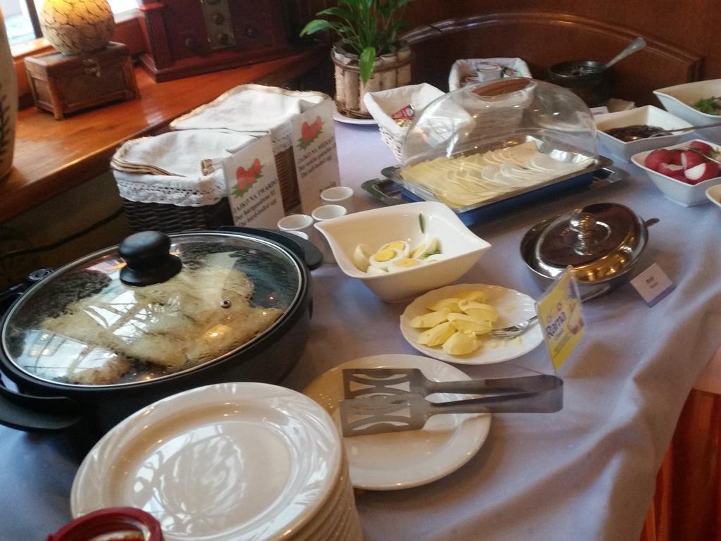 Hotel Restauracja Podzamcze Szczecin Kültér fotó