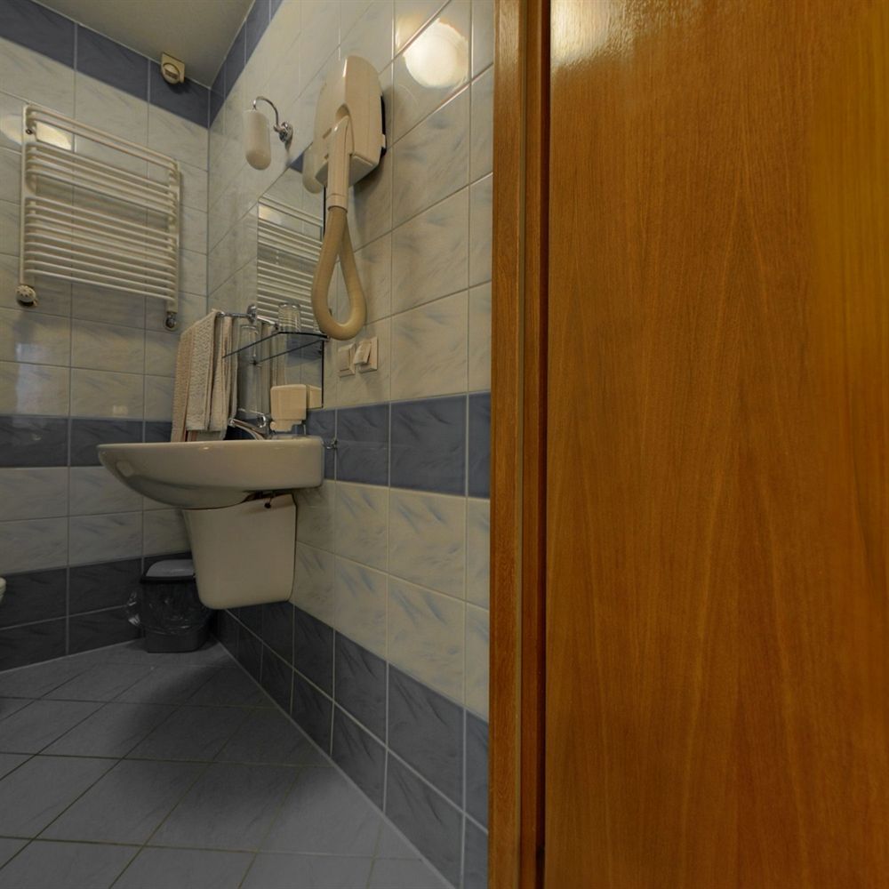 Hotel Restauracja Podzamcze Szczecin Kültér fotó