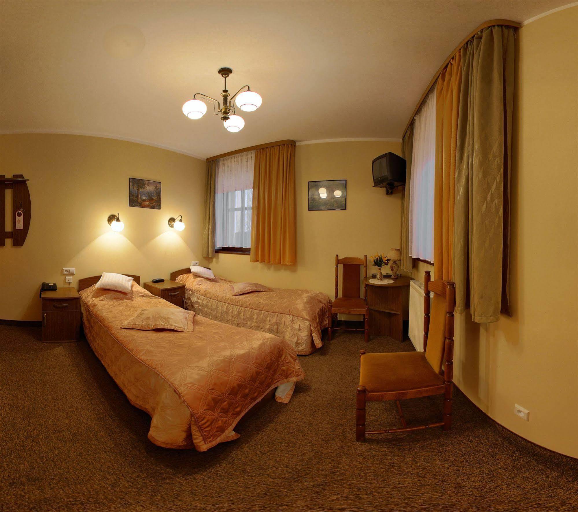 Hotel Restauracja Podzamcze Szczecin Kültér fotó