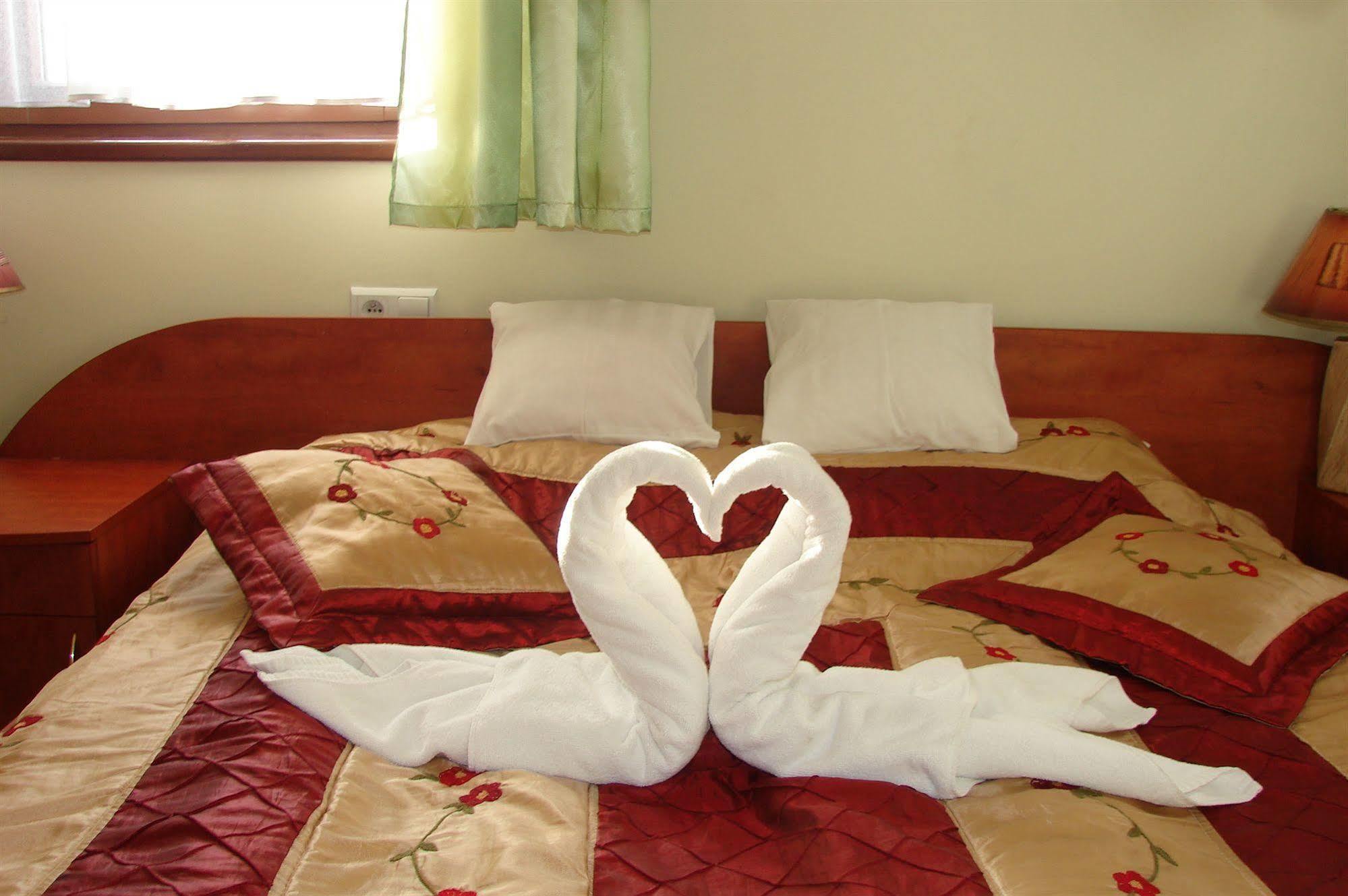 Hotel Restauracja Podzamcze Szczecin Kültér fotó