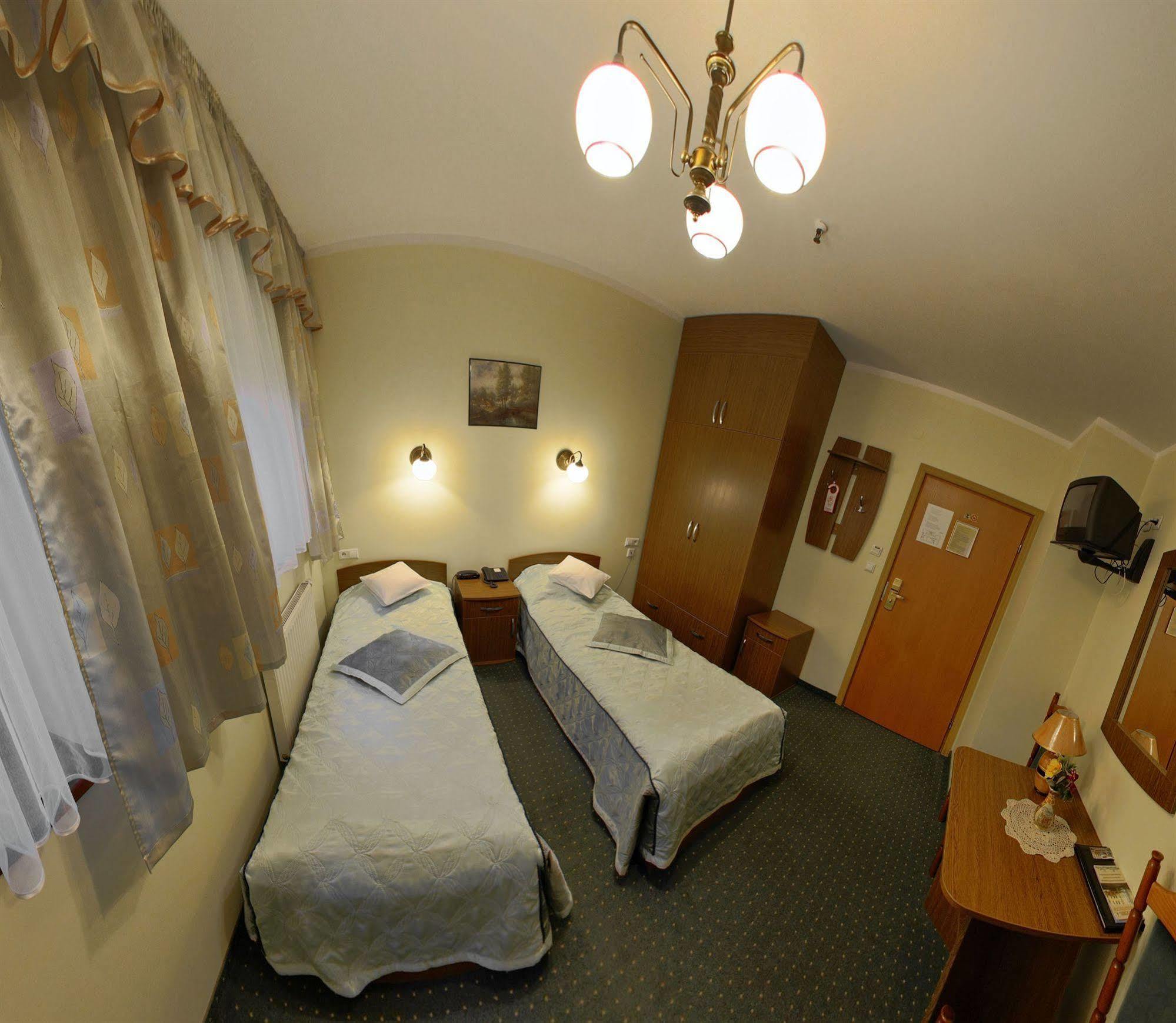 Hotel Restauracja Podzamcze Szczecin Kültér fotó