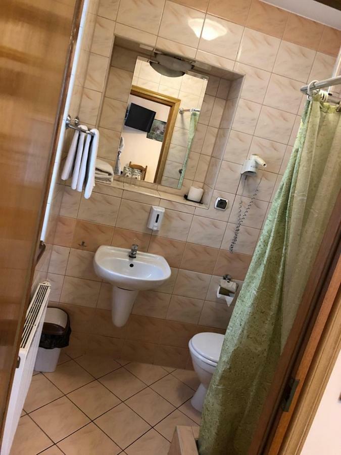 Hotel Restauracja Podzamcze Szczecin Kültér fotó